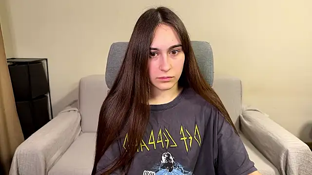 Snapshot of AliceKolltt chatting on 03-07-26, 08:50 AliceKolltt online show from 03-07-26, 08:50