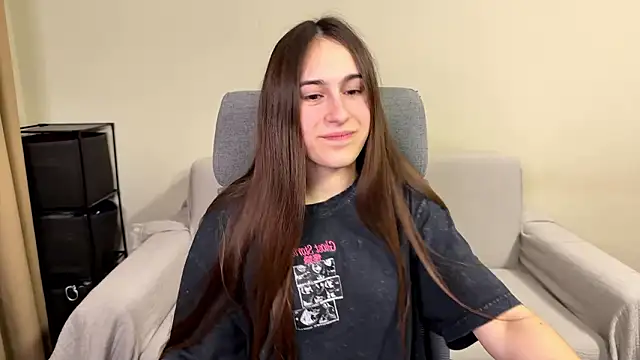 Snapshot of AliceKolltt chatting on 03-12-26, 10:16 AliceKolltt online show from 03-12-26, 10:16