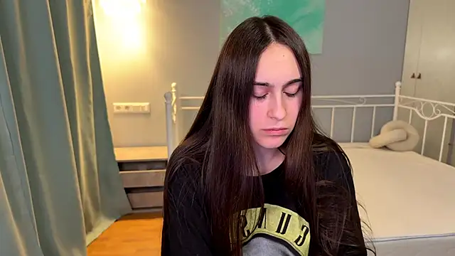 AliceKolltt online show from 06-14-26, 10:12