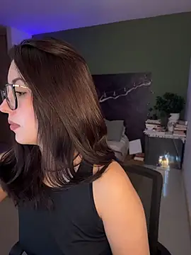 EmaSaenz online show from 06-20-26, 10:01