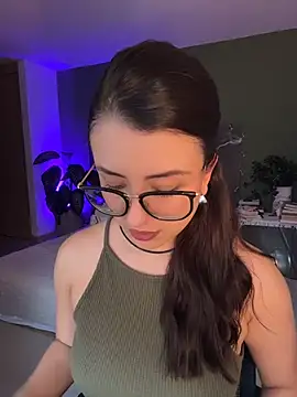 EmaSaenz online show from 07-15-26, 10:59
