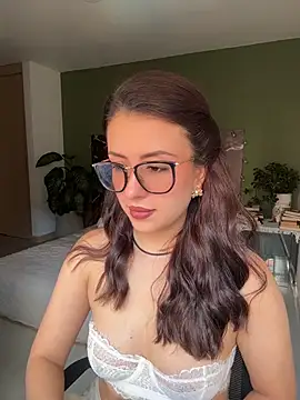 EmaSaenz online show from 07-16-26, 10:05