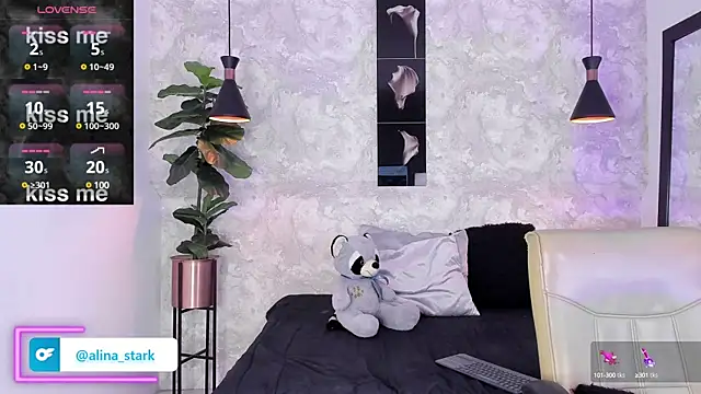 alina stark online show from 02-28-25, 06:41