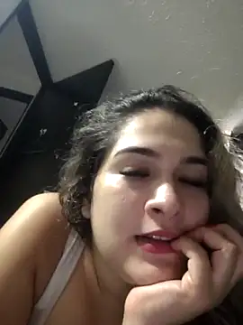 Snapshot of Sara_smiiith211 chatting on 05-08-26, 10:26 Sara smiiith211 online show from 05-08-26, 10:26