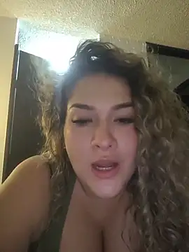Snapshot of Sara_smiiith211 chatting on 05-20-26, 02:07 Sara smiiith211 online show from 05-20-26, 02:07