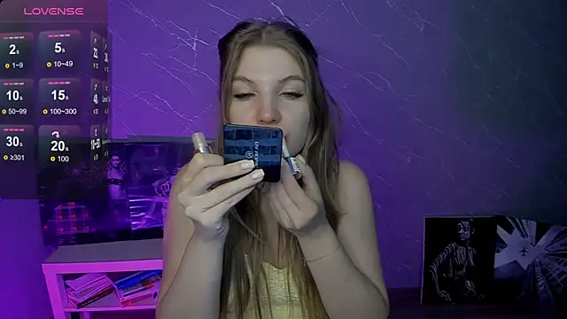 lily williamss online show from 07-21-26, 11:51