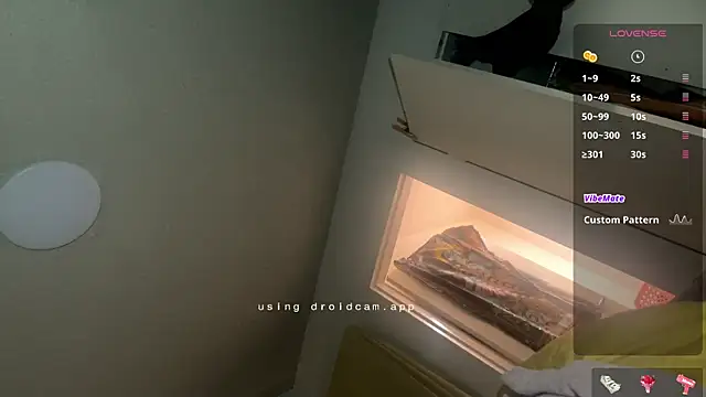 Snapshot of bukkakebae1 chatting on 01-10-25, 10:04 bukkakebae1 online show from 01-10-25, 10:04