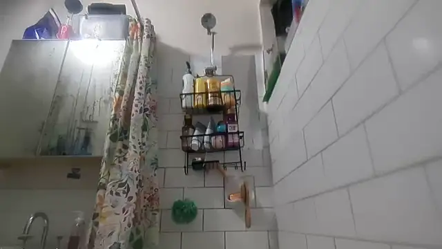 Snapshot of bukkakebae1 chatting on 09-08-25, 09:03 bukkakebae1 online show from 09-08-25, 09:03