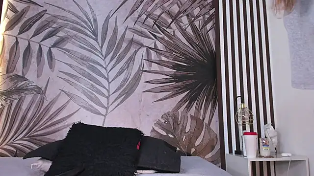 Samaantha-White online show from 02-22-25, 11:57