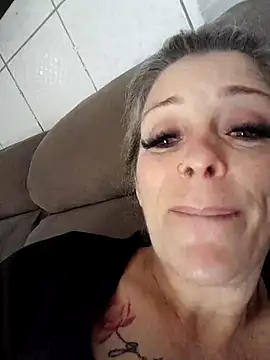 Snapshot of marcialoira chatting on 10-30-25, 01:34 marcialoira online show from 10-30-25, 01:34