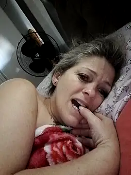 Snapshot of marcialoira chatting on 11-25-25, 10:59 marcialoira online show from 11-25-25, 10:59