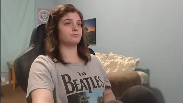 Snapshot of TreeJeanne chatting on 12-15-24, 03:31 TreeJeanne online show from 12-15-24, 03:31