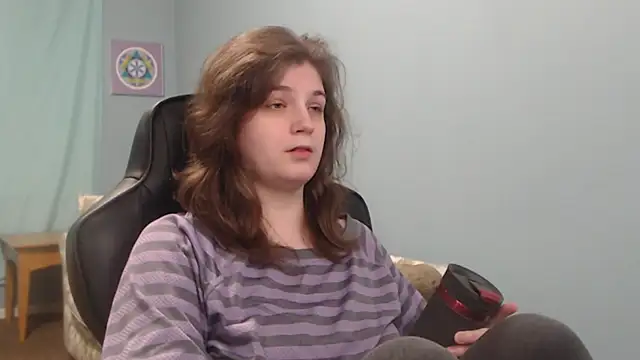 Snapshot of TreeJeanne chatting on 02-16-25, 01:27 TreeJeanne online show from 02-16-25, 01:27
