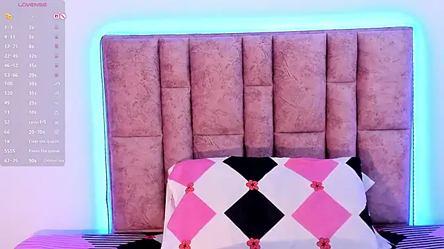 Snapshot of miahkumar chatting on 02-14-26, 12:24 miahkumar online show from 02-14-26, 12:24