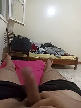 Snapshot of Hot_Boy_2004 chatting on 09-21-25, 05:47 Hot Boy 2004 online show from 09-21-25, 05:47