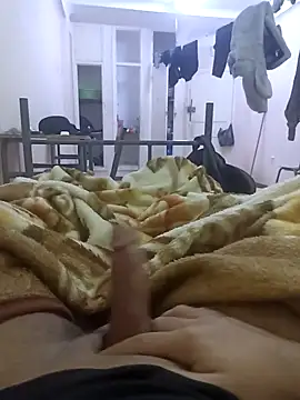 Snapshot of Hot_Boy_2004 chatting on 02-17-26, 12:07 Hot Boy 2004 online show from 02-17-26, 12:07