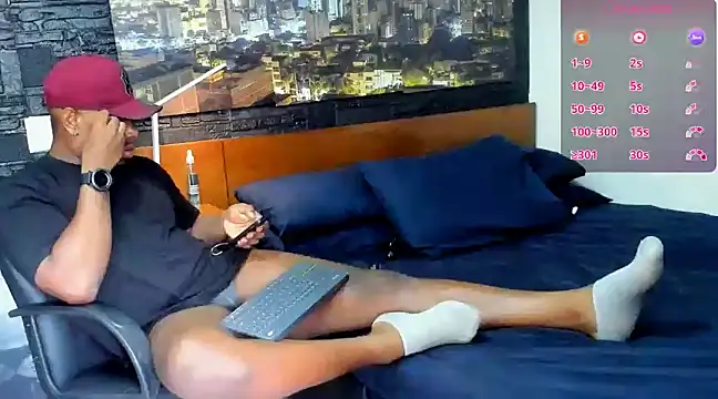 Snapshot of thomas_santtos1 chatting on 02-22-25, 07:36 thomas santtos1 online show from 02-22-25, 07:36