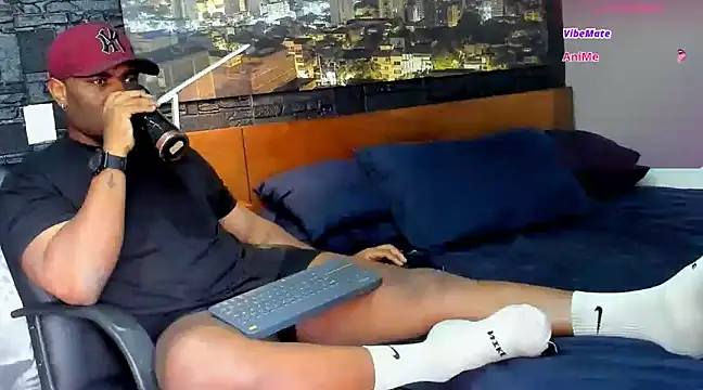 Snapshot of thomas_santtos1 chatting on 03-14-25, 01:35 thomas santtos1 online show from 03-14-25, 01:35