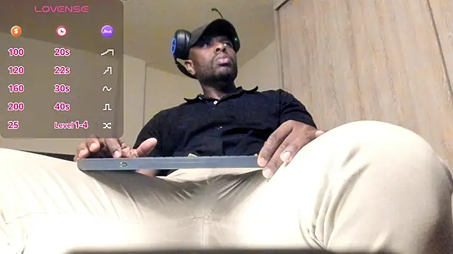 Snapshot of thomas_santtos1 chatting on 07-28-26, 02:13 thomas santtos1 online show from 07-28-26, 02:13