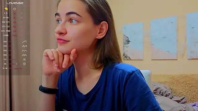 AstoriyaNight online show from 11-18-25, 04:11