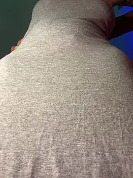 Snapshot of Cherrytowild chatting on 10-05-25, 12:53 Cherrytowild online show from 10-05-25, 12:53