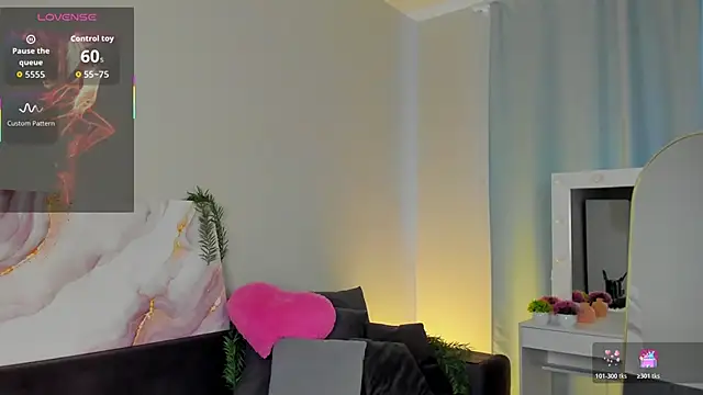 Naomi B1ack online show from 04-14-26, 12:27