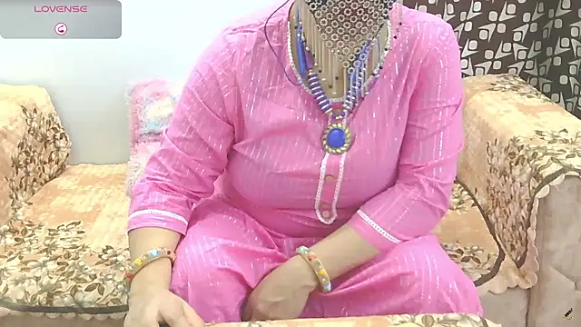 Snapshot of sheetaldave chatting on 01-18-25, 05:04 sheetaldave online show from 01-18-25, 05:04