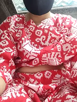 Snapshot of Aaradhya chatting on 07-16-26, 01:00 Aaradhya online show from 07-16-26, 01:00
