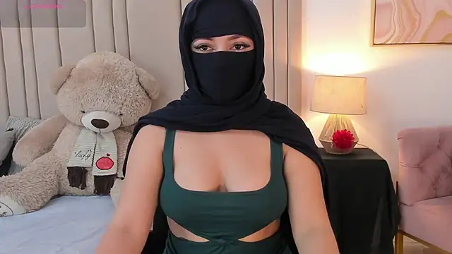 izadii online show from 06-24-26, 07:24