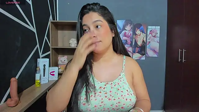 Snapshot of 02megan chatting on 01-09-25, 01:13 02megan online show from 01-09-25, 01:13