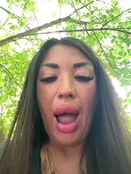 RuslanaXX online show from 06-07-26, 05:44