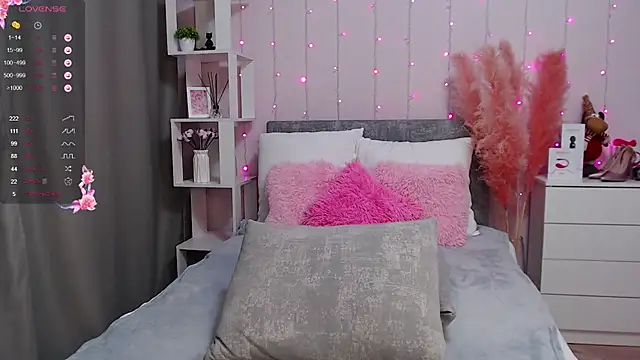 PornoGirlX online show from 02-25-25, 01:41