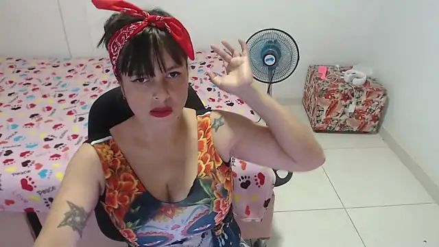 Aliciaheart online show from 04-29-26, 06:58
