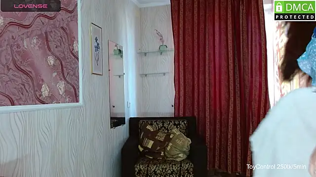 Snapshot of Linda_Ernestine chatting on 03-12-26, 02:01 Linda Ernestine online show from 03-12-26, 02:01