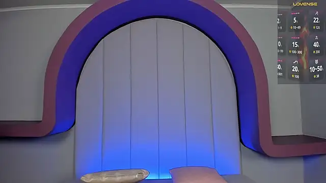 lexiethompson  online show from 09-13-25, 12:05