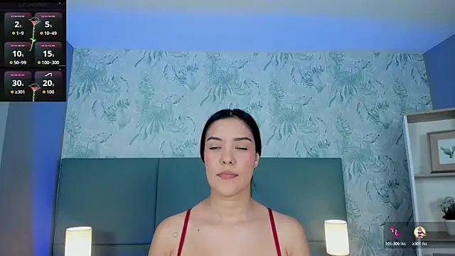 lexiethompson  online show from 10-22-25, 12:05