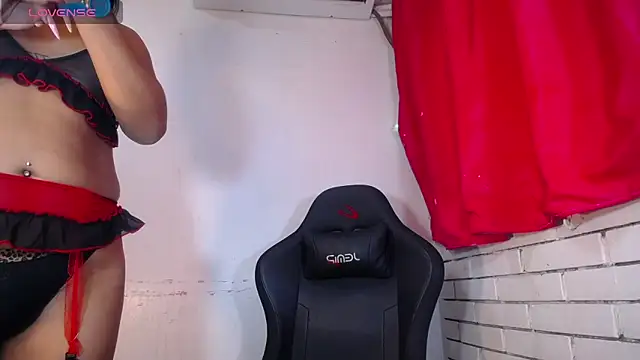 Nikoll Dirty online show from 05-12-26, 11:46