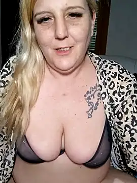 BecciDeluxe online show from 02-09-26, 03:16