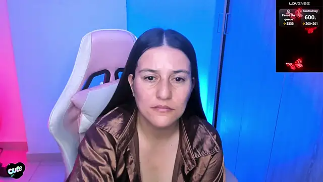 Saskyaa online show from 04-26-26, 01:47