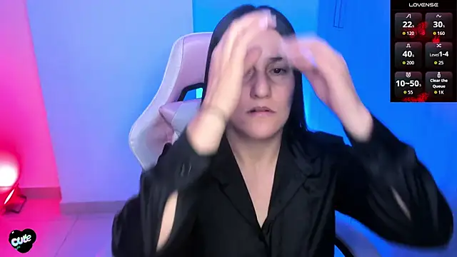 Saskyaa online show from 04-28-26, 02:10