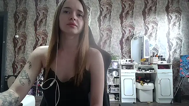 samanta55555 online show from 06-23-26, 11:08