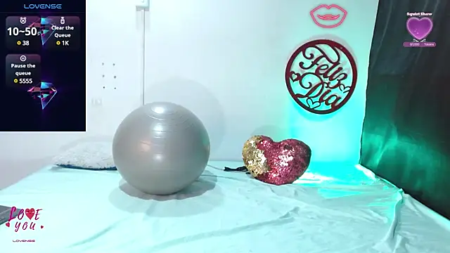 cleopatraa online show from 02-25-25, 07:36