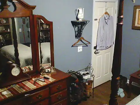 Snapshot of Onesieboy4daddys chatting on 03-11-26, 06:41 Onesieboy4daddys online show from 03-11-26, 06:41