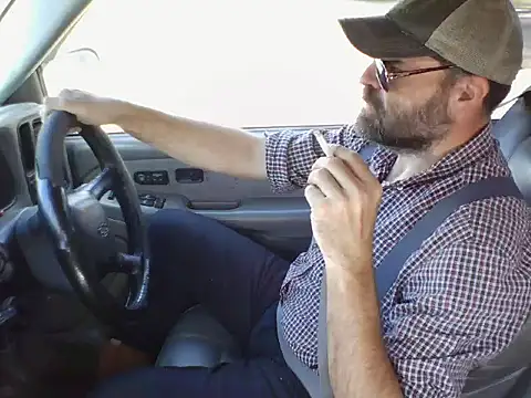 Snapshot of Onesieboy4daddys chatting on 03-12-26, 06:36 Onesieboy4daddys online show from 03-12-26, 06:36