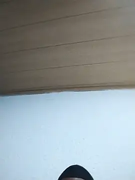 Snapshot of Luziluzi0999 chatting on 03-07-26, 07:44 Luziluzi0999 online show from 03-07-26, 07:44