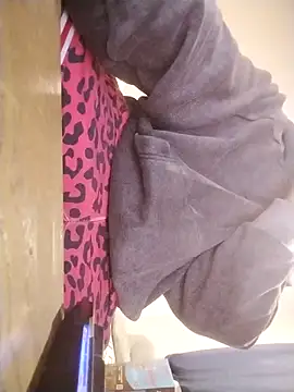 Snapshot of Luziluzi0999 chatting on 03-26-26, 10:26 Luziluzi0999 online show from 03-26-26, 10:26