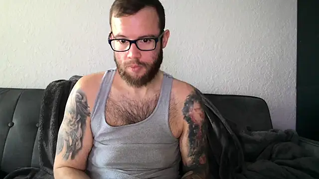 Snapshot of 662am chatting on 01-28-25, 08:26 662am online show from 01-28-25, 08:26