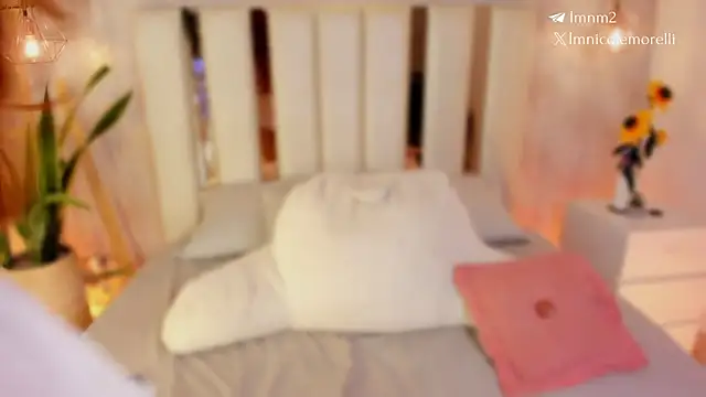 Nicolemorelli2 online show from 06-08-26, 04:29