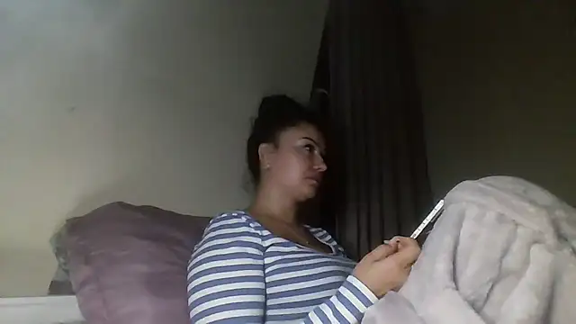 Linusya online show from 10-14-25, 05:58