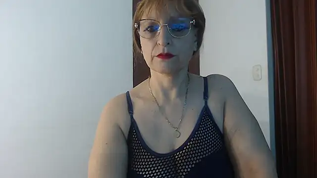 Snapshot of Lilly_macflyy chatting on 11-17-25, 05:30 Lilly macflyy online show from 11-17-25, 05:30